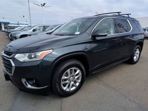 Used 2021 Chevrolet Traverse LT image 4