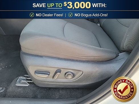 Used 2025 Toyota RAV4 XLE image 16