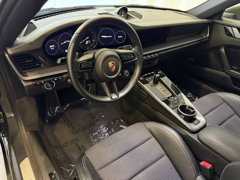 Certified 2020 Porsche 911 Carrera RWD image 4