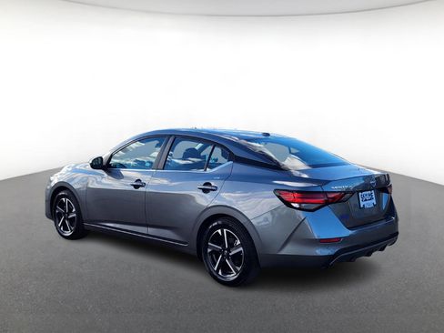 Used 2024 Nissan Sentra SV image 4