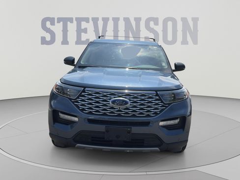 Used 2020 Ford Explorer Platinum w/ Premium Technology Package AWD/4WD image 3