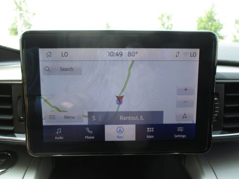 Used 2024 Ford Explorer XLT w/ Equipment Group 202A AWD/4WD image 27