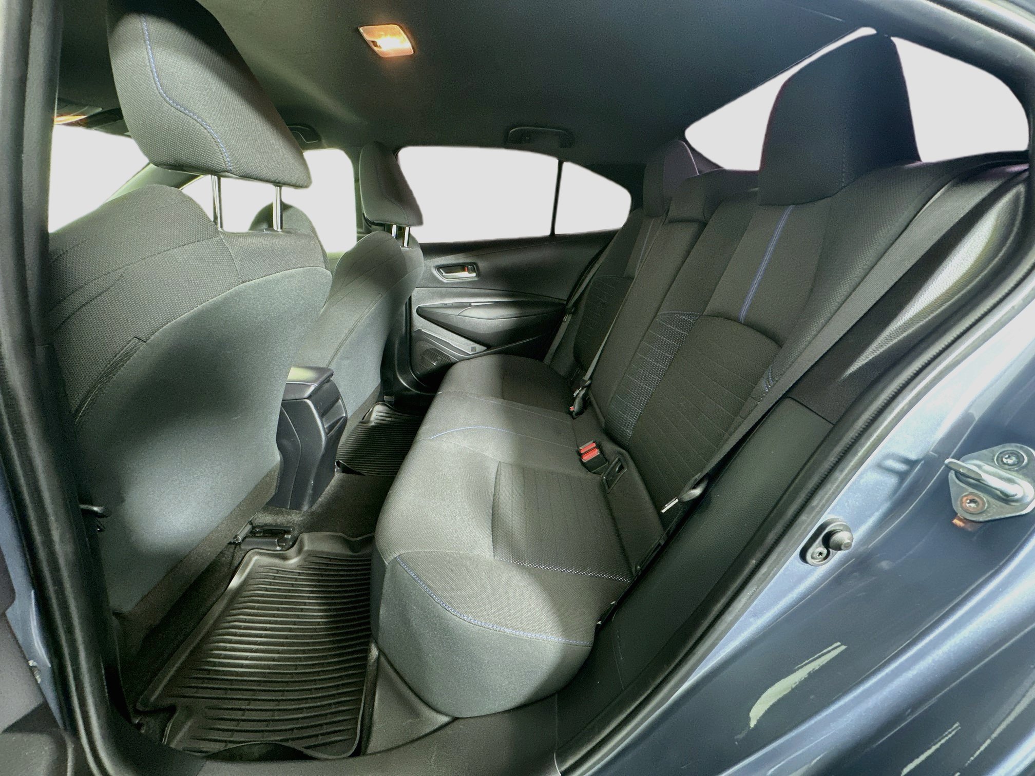 Used 2022 Toyota Corolla SE FWD image 27