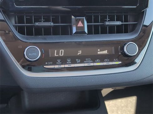 Used 2024 Toyota Corolla LE image 19