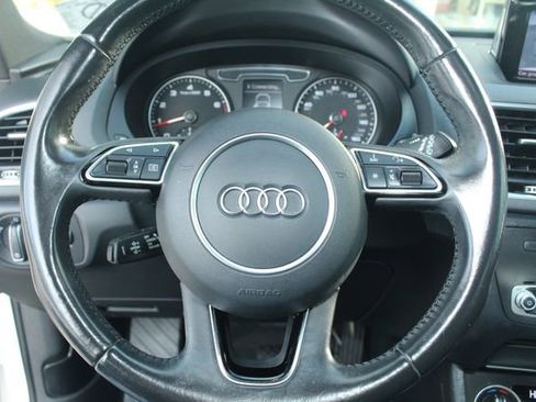 Used 2016 Audi Q3 2.0T Premium Plus image 18