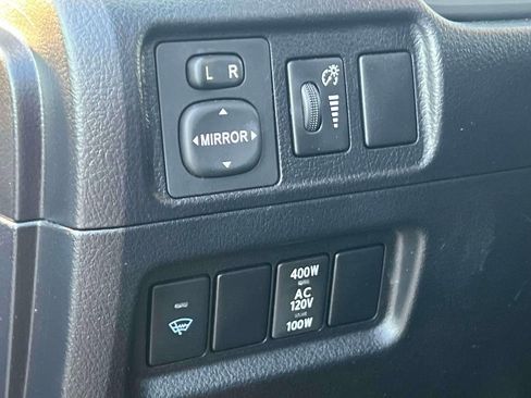 Used 2019 Toyota 4Runner TRD Off-Road Premium AWD/4WD image 21