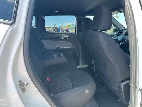 Used 2023 Jeep Compass Sport AWD/4WD image 14