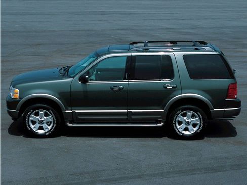 Used 2004 Ford Explorer XLT AWD/4WD image 1