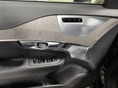 Used 2023 Volvo XC90 B6 Ultimate w/ Protection Package image 11