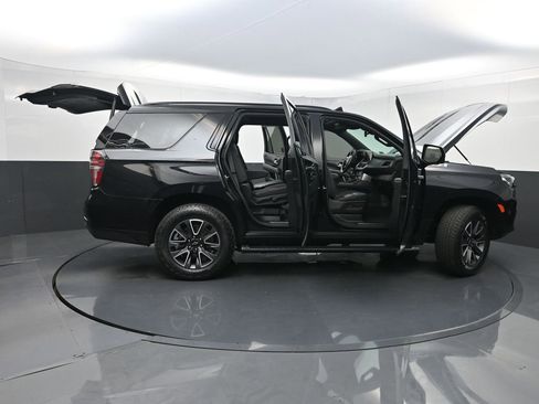 Used 2024 Chevrolet Tahoe Z71 w/ Luxury Package AWD/4WD image 40