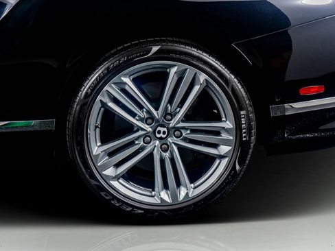 Used 2023 Bentley Continental GT V8 image 14