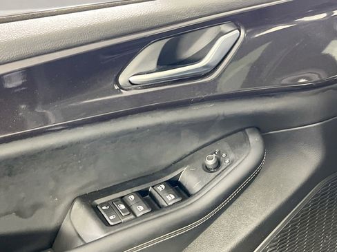 Used 2023 Jeep Grand Cherokee Altitude image 17