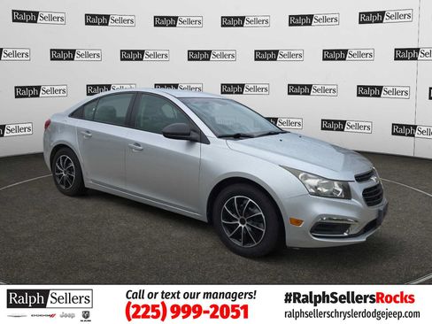 Used 2016 Chevrolet Cruze LS FWD image 1