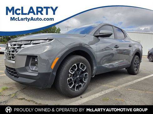 Used 2024 Hyundai Santa Cruz SEL FWD image 1