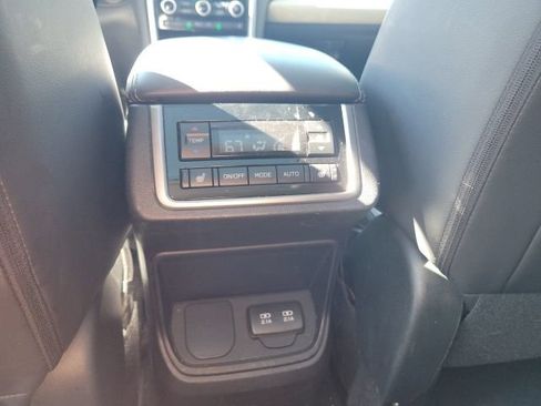 Used 2019 Subaru Ascent Limited AWD/4WD image 30