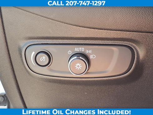 Used 2018 Chevrolet Equinox LT AWD/4WD image 16