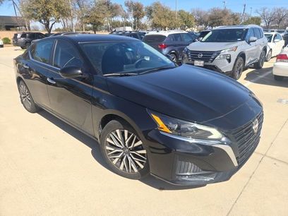 Used 2023 Nissan Altima 2.5 SV