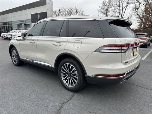 Certified 2022 Lincoln Aviator AWD w/ Premium Package image 7