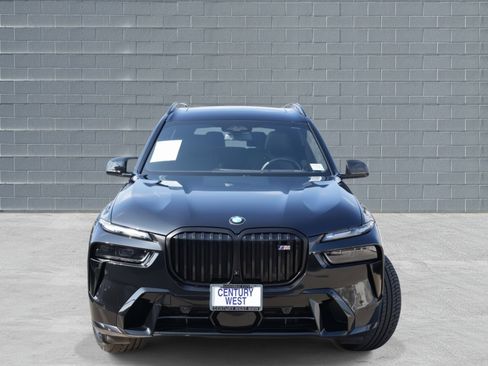 Used 2025 BMW X7 M60i image 2