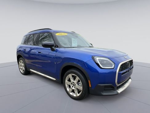 Certified 2025 MINI Cooper Countryman S w/ Comfort Package Max image 7