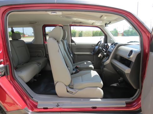 Used 2010 Honda Element EX image 32
