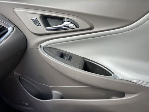 Used 2016 Chevrolet Malibu LT w/ Leather Package image 28