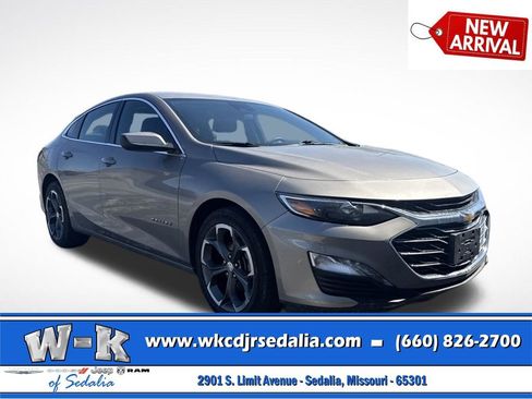 Used 2024 Chevrolet Malibu LT FWD image 1