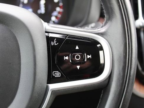 Used 2020 Volvo XC60 T6 Inscription w/ Protection Package AWD/4WD image 16