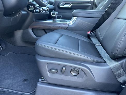 New 2026 GMC Sierra 1500 SLT w/ SLT Premium Plus Package image 15