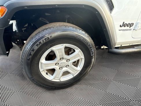 Used 2021 Jeep Wrangler Unlimited Sport image 33