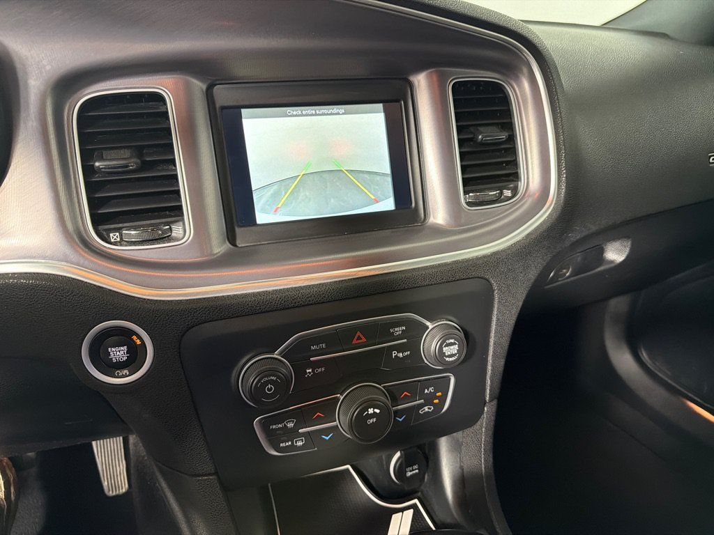 Used 2022 Dodge Charger SXT RWD image 15