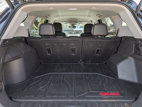 Used 2024 GMC Terrain SLT w/ Infotainment Package II AWD/4WD image 24