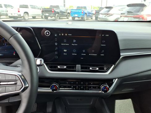 Used 2025 Chevrolet Equinox LT w/ Convenience Package II AWD/4WD image 10