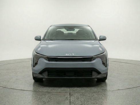 Used 2025 Kia K4 FWD image 2