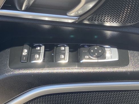 Used 2023 Kia Telluride S FWD image 21