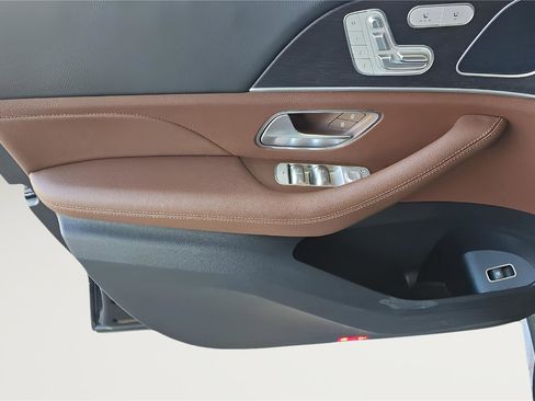 Used 2024 Mercedes-Benz GLE 450 4MATIC image 8