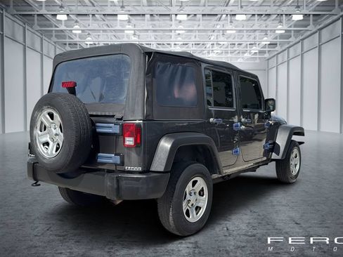 Used 2017 Jeep Wrangler Unlimited Sport w/ Connectivity Group AWD/4WD image 5