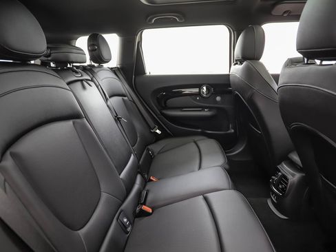 Used 2023 MINI Cooper Clubman S w/ Premium Package image 25