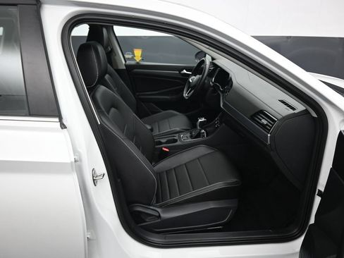 Used 2024 Volkswagen Jetta SE FWD image 42