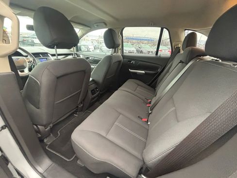 Used 2013 Ford Edge SE image 16