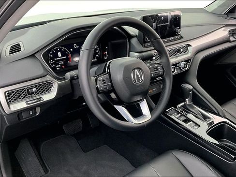 Certified 2025 Acura Integra Base image 16