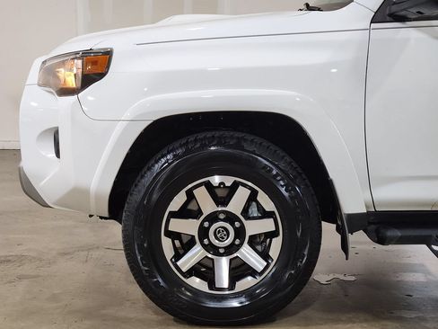 Used 2021 Toyota 4Runner TRD Off-Road Premium AWD/4WD image 5