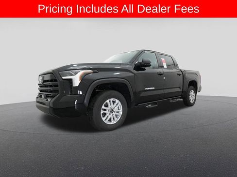 New 2026 Toyota Tundra SR5 AWD/4WD image 17