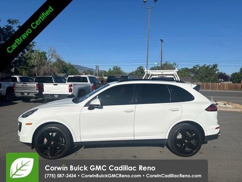 Used 2017 Porsche Cayenne S AWD/4WD image 4