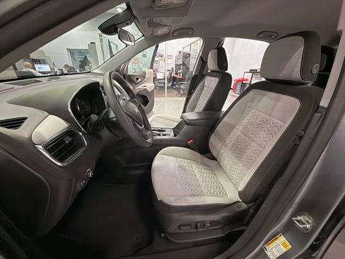 Certified 2024 Chevrolet Equinox LS w/ LS Convenience Package image 10