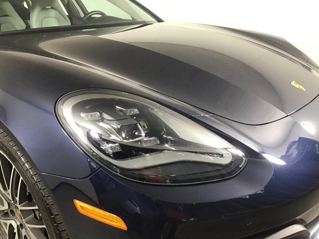 Certified 2023 Porsche Panamera image 15