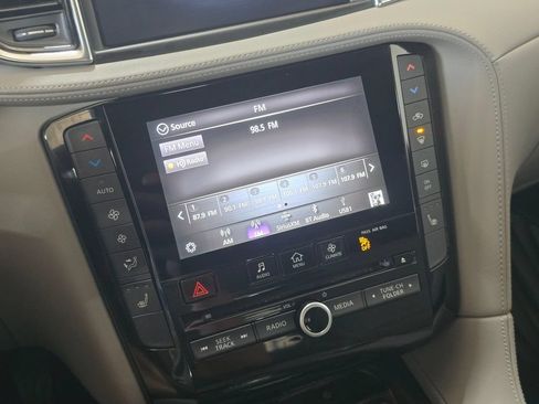 Certified 2023 INFINITI QX50 Luxe AWD/4WD image 13