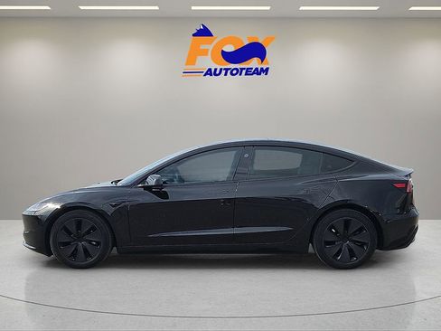 Used 2025 Tesla Model 3 Long Range AWD/4WD image 2