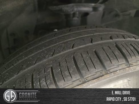 Used 2026 Nissan Rogue SV AWD/4WD image 28