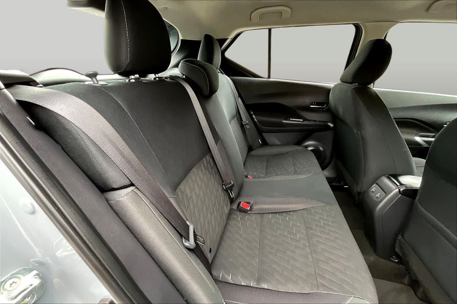Used 2024 Nissan Kicks SV FWD image 20